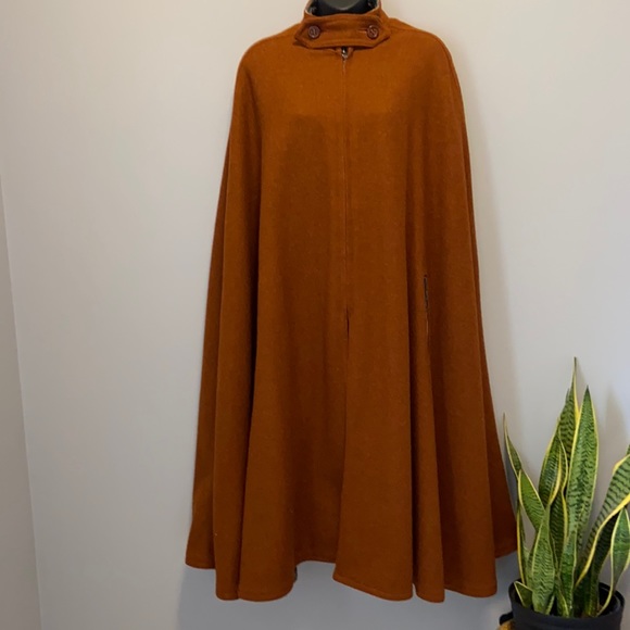 Vintage Jackets & Blazers - Vintage Wool cape